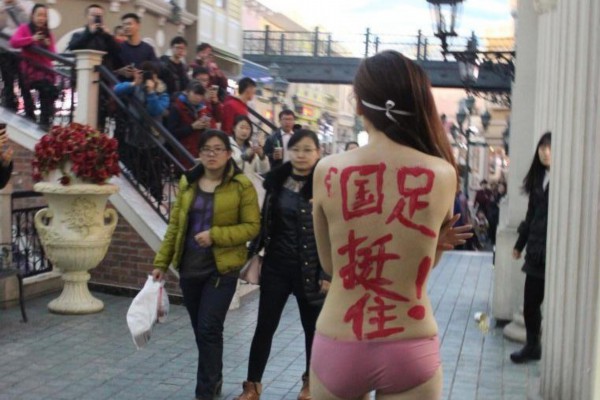 爱生活，选红雪松！武汉桑拿板价格透明攻略！